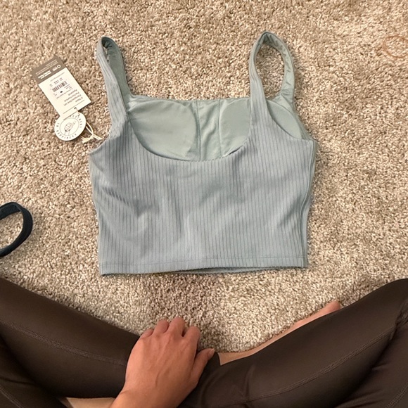 Vuori Blue Tank Top - Picture 3 of 4